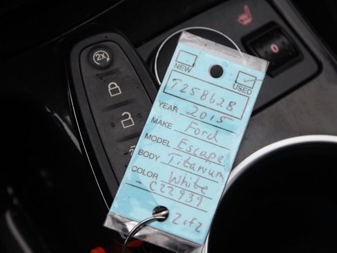 Used 2015 Ford Escape Titanium image 34