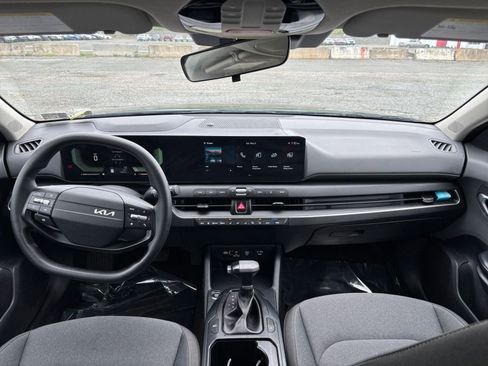 Used 2025 Kia K4 FWD image 29