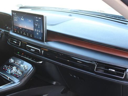 Used 2021 Lincoln Nautilus Reserve w/ Cargo Utility Package image 14