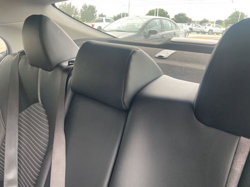 Used 2024 Toyota Camry SE FWD image 17