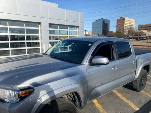 Used 2019 Toyota Tacoma SR5 image 1