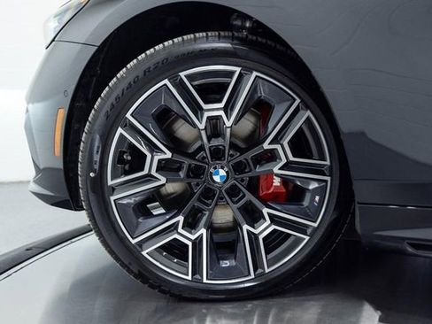 New 2026 BMW 540i xDrive w/ Executive Package image 26