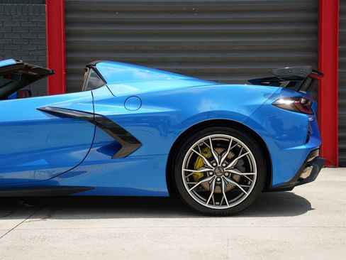 Used 2024 Chevrolet Corvette Stingray Preferred Conv w/ Battery Protection Package RWD image 8