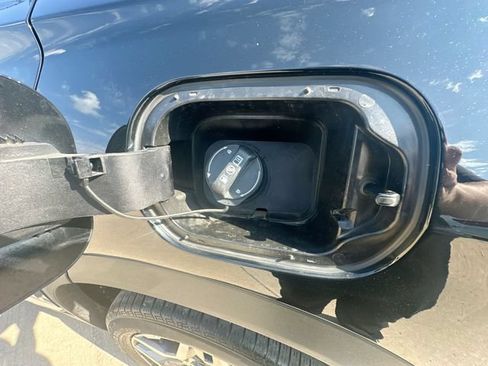 Used 2023 Hyundai Santa Fe SEL Premium AWD/4WD image 44