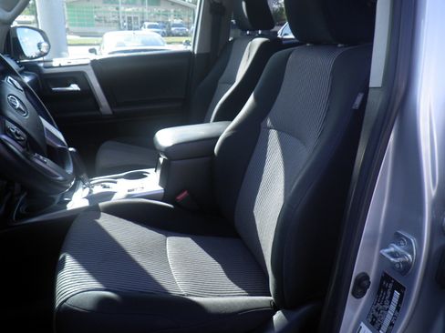 Used 2017 Toyota 4Runner SR5 image 14
