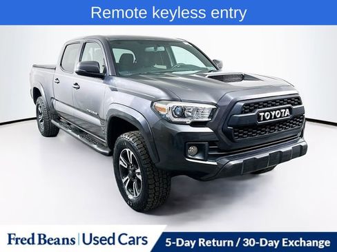 Used 2016 Toyota Tacoma TRD Sport w/ Towing Package image 1