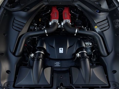 Used 2016 Ferrari California T RWD image 49