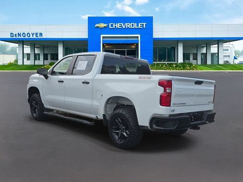 Used 2021 Chevrolet Silverado 1500 Custom Trail Boss w/ Safety Confidence Package AWD/4WD image 9