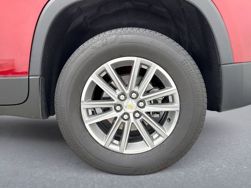 Used 2023 Chevrolet Traverse LT w/ LPO, Floor Liner Package AWD/4WD image 27