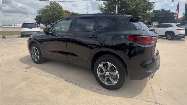 Used 2024 Chevrolet Blazer LT w/ Convenience Package FWD image 6