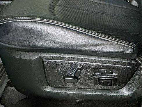 Used 2018 RAM 2500 Laramie w/ Convenience Group image 22