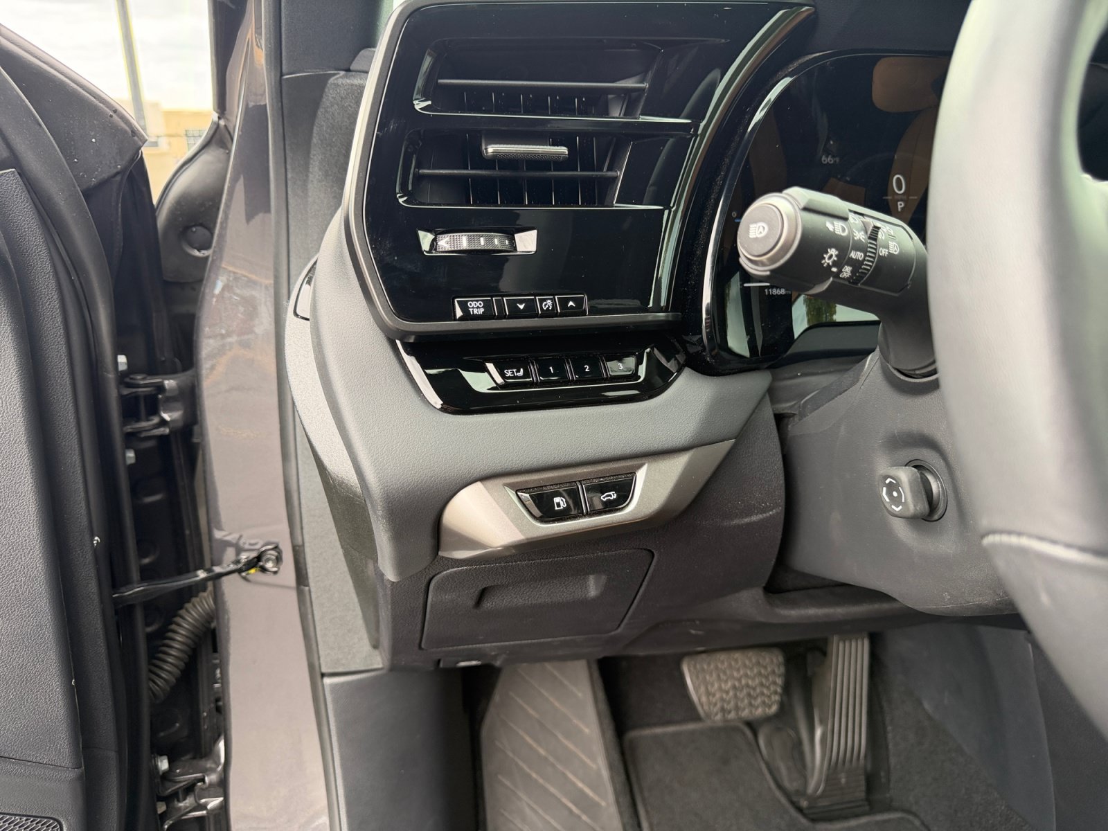 Used 2026 Lexus RX 350 w/ Convenience Package AWD/4WD image 11