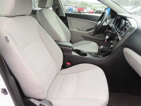 Used 2012 Kia Optima LX FWD image 33