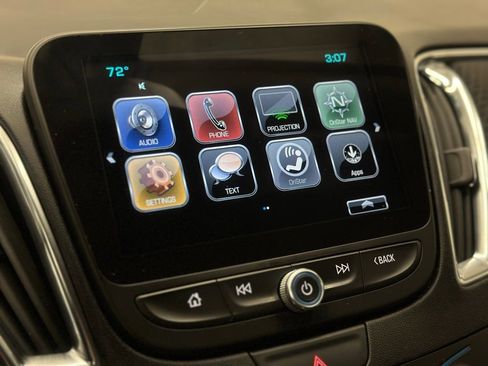 Certified 2018 Chevrolet Malibu LT image 30