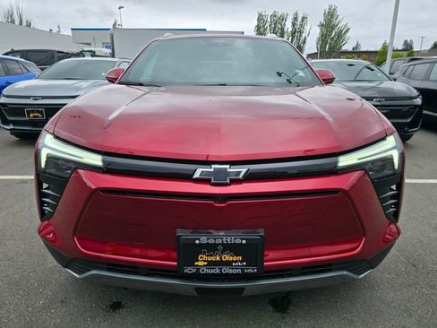 New 2025 Chevrolet Blazer EV LT image 15