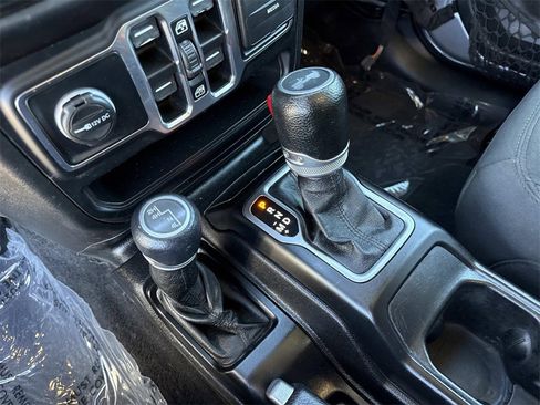 Used 2021 Jeep Wrangler Unlimited Sport image 21