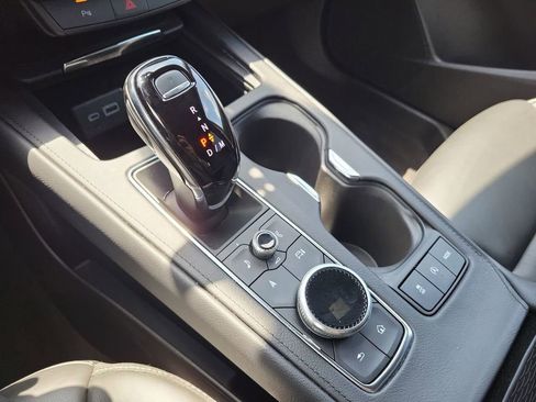 Used 2024 Cadillac XT4 Premium Luxury image 20