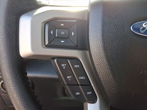 Used 2016 Ford F150 Lariat image 21