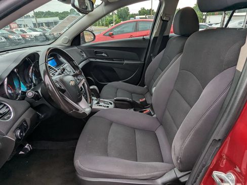 Used 2013 Chevrolet Cruze LT w/ RS Package FWD image 9