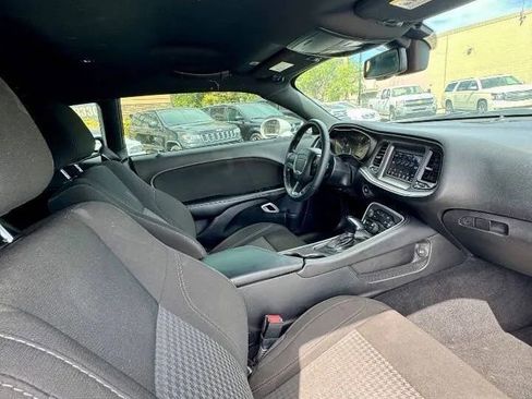 Used 2021 Dodge Challenger SXT w/ Blacktop Package image 8
