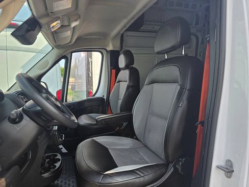 Used 2023 RAM ProMaster 3500 w/ Lane Management Group FWD image 10