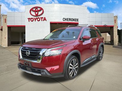 Used 2023 Nissan Pathfinder Platinum w/ Lighting Package (N93)