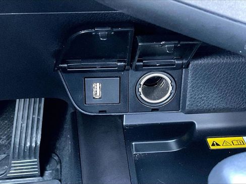 Used 2023 Toyota Camry XSE w/ Cold Weather Package FWD image 18