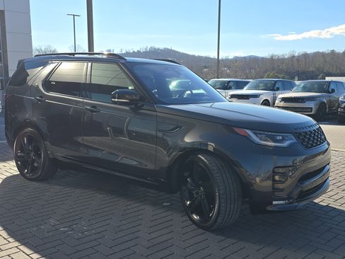 Certified 2021 Land Rover Discovery HSE R-Dynamic image 3