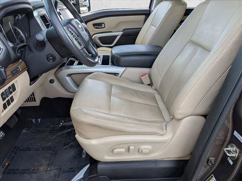 Used 2017 Nissan Titan SL image 13