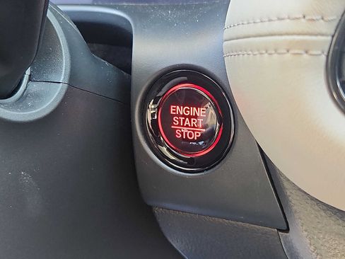 Certified 2026 Honda HR-V LX image 23