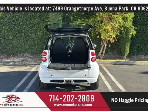 Used 2013 smart fortwo pure RWD image 15