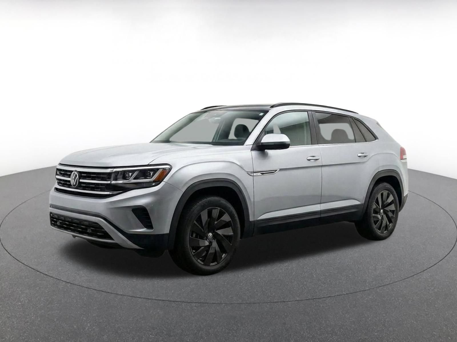 Used 2026 Volkswagen Atlas Cross Sport SE FWD image 3