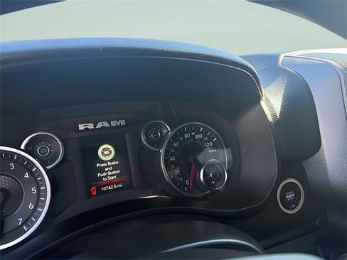 Used 2024 RAM 3500 Tradesman w/ Chrome Appearance Group image 9