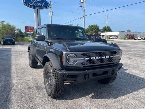 New 2025 Ford Bronco Badlands image 10