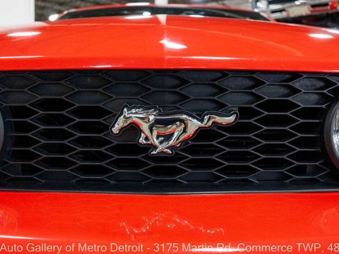 Used 2005 Ford Mustang GT Premium RWD image 28