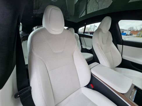 Used 2023 Tesla Model S AWD image 55