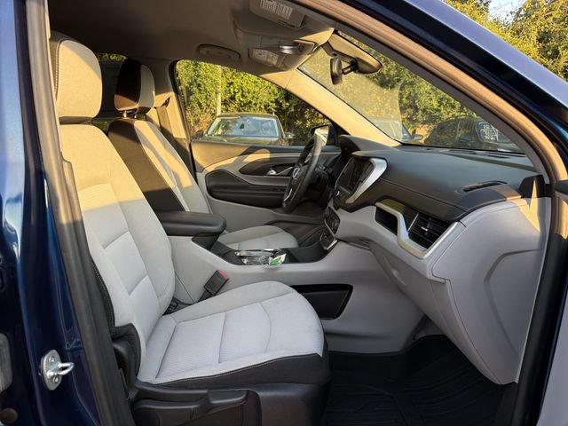 Used 2022 GMC Terrain SLE FWD image 17