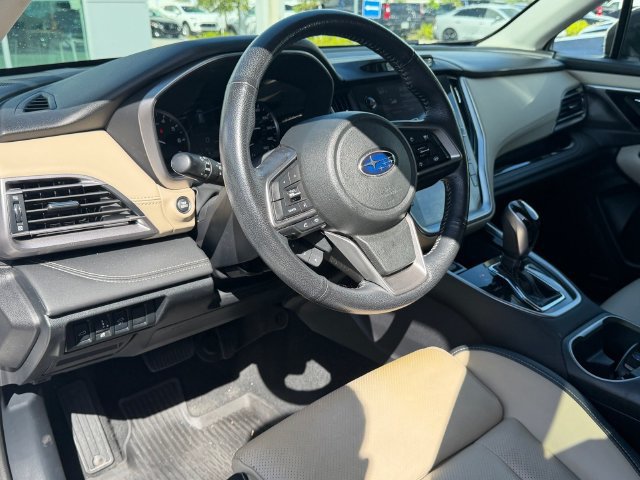 Used 2022 Subaru Outback Limited AWD/4WD image 3