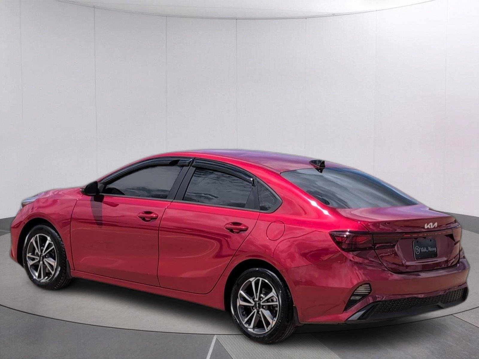 Used 2023 Kia Forte LXS FWD image 3