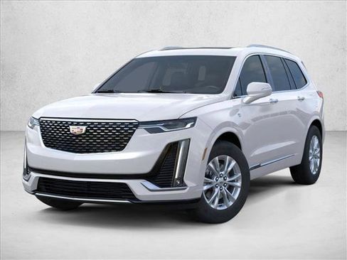 New 2025 Cadillac XT6 Luxury image 8