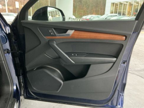 Used 2022 Audi Q5 2.0T Premium w/ Convenience Package image 34