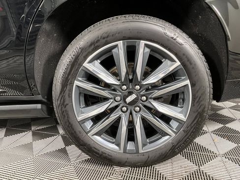 Used 2024 Cadillac Escalade Sport w/ Touring Package image 13