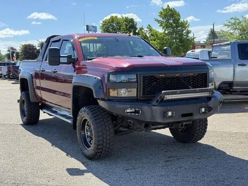 Used 2015 Chevrolet Silverado 2500 LT w/ LT Convenience Package AWD/4WD image 4