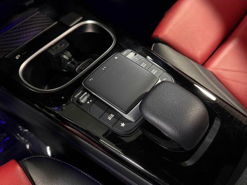 Used 2021 Mercedes-Benz CLA 250 4MATIC image 27