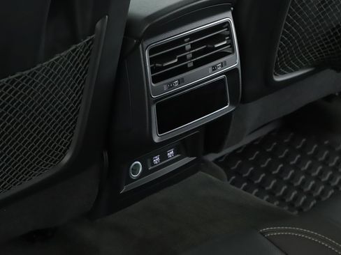 Used 2019 Audi Q8 Premium Plus w/ Premium Plus AWD/4WD image 7
