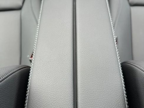 New 2026 Mercedes-Benz GLB 250 4MATIC image 37