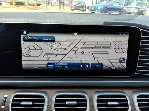 Certified 2025 Mercedes-Benz GLE 450 4MATIC image 18