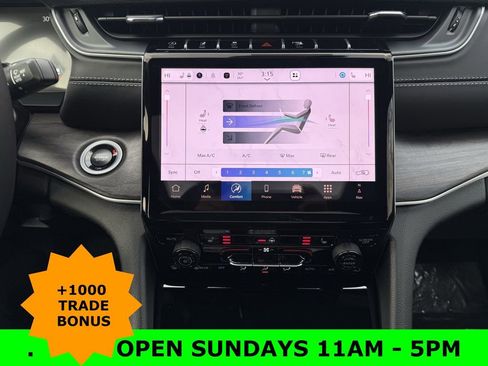 New 2025 Jeep Grand Cherokee Limited image 22