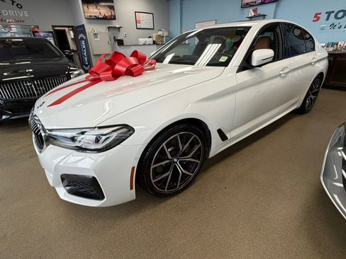 Used 2021 BMW 530i xDrive image 7