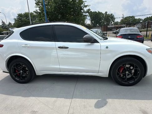 Used 2021 Alfa Romeo Stelvio Quadrifoglio w/ Nero Edizone Quadrifoglio AWD/4WD image 4